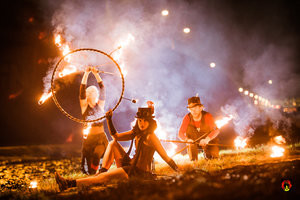 BuskerBus2017_ignisdraconistrio