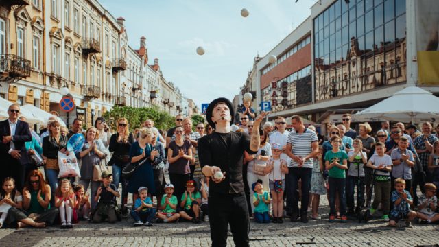 Żongler z Wrocławia Kacper Wydmański